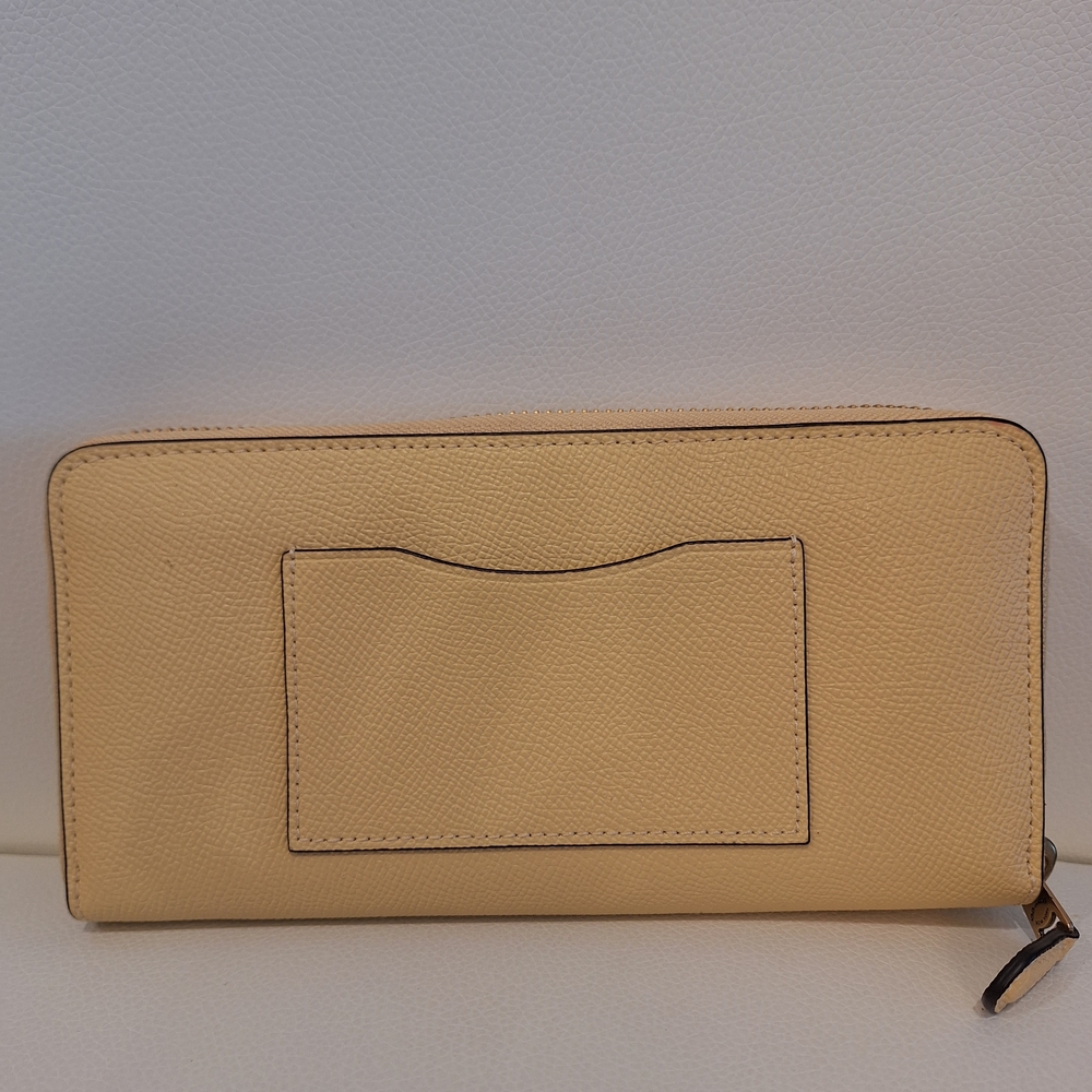 NWT Coach Brass Vanilla Crossgrain Leather Zip Wallet - Picture 2 of 4